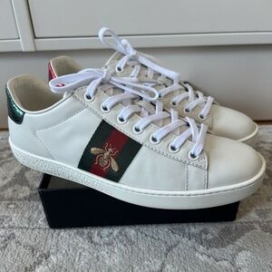 Gucci Ace Embroidered Bee Sneakers Size US 8